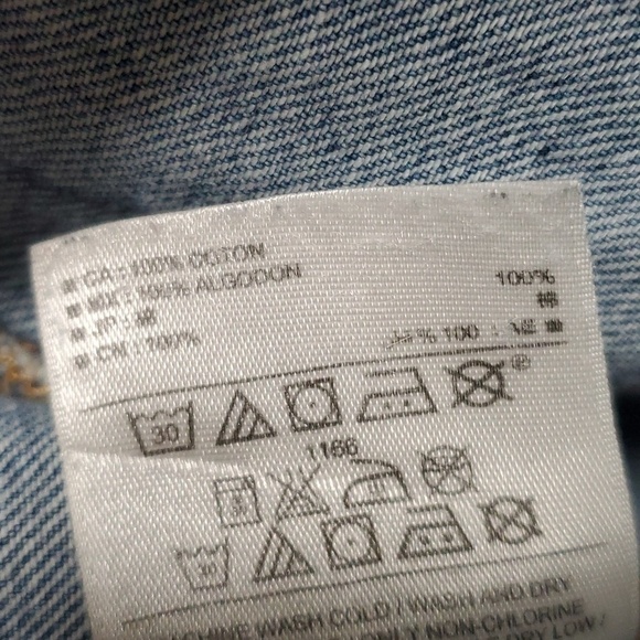 Old Navy vest women's junior size large demin broken in comfy - Picture 6 of 7